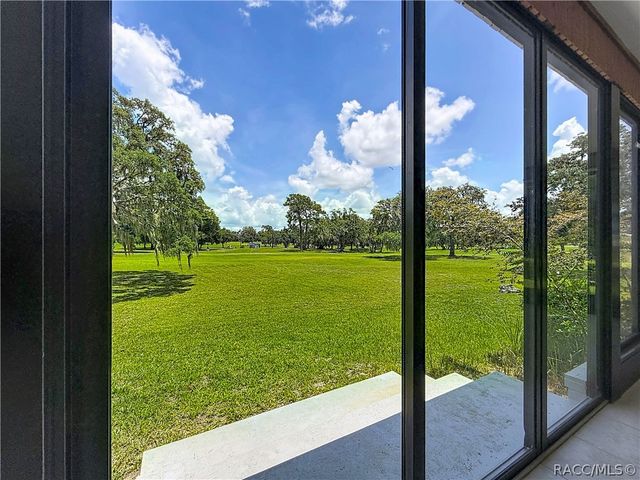 8831 E Sandpiper Drive, Inverness, FL 34450