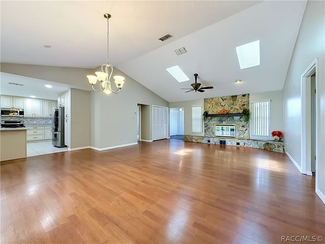 8831 E Sandpiper Drive, Inverness, FL 34450