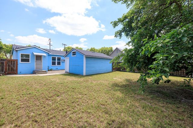 1732 2nd St, Escalon, CA 95320