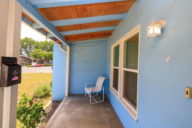 1732 2nd St, Escalon, CA 95320