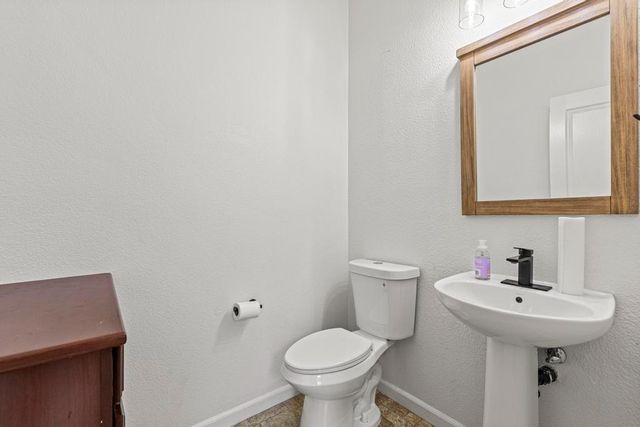 975 Beymer, Yuba City, CA 95991