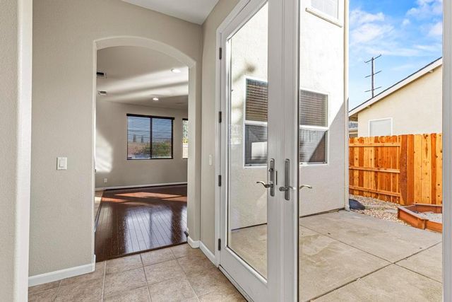 975 Beymer, Yuba City, CA 95991