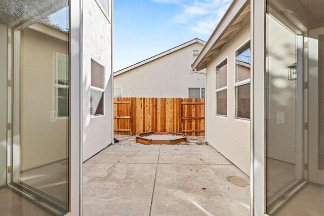 975 Beymer, Yuba City, CA 95991