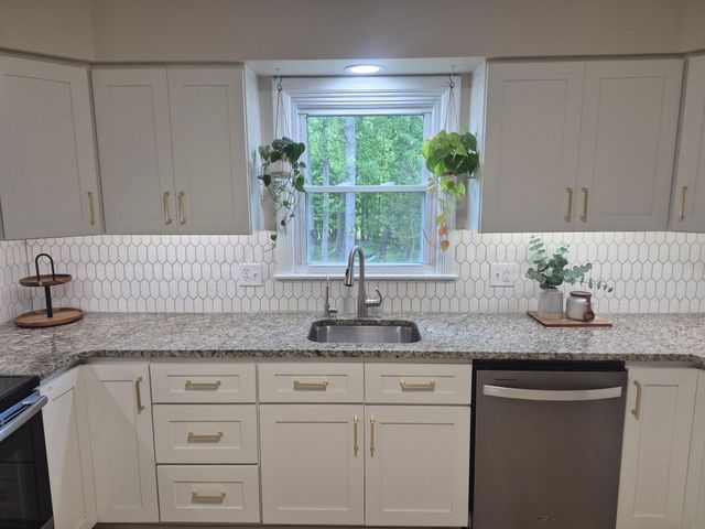 1406 PRINCETON RD, Mechanicsburg, PA 17050
