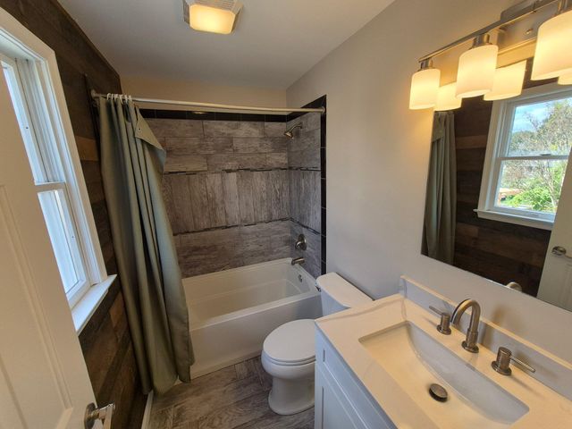 1406 PRINCETON RD, Mechanicsburg, PA 17050