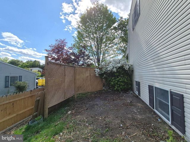 1406 PRINCETON RD, Mechanicsburg, PA 17050