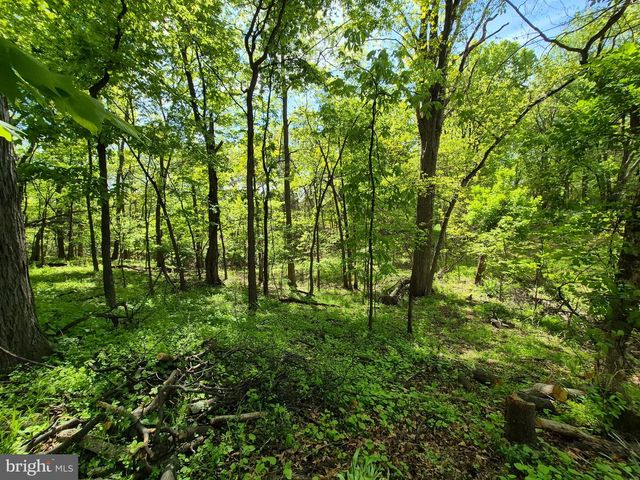 1406 PRINCETON RD, Mechanicsburg, PA 17050