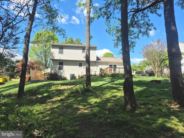 1406 PRINCETON RD, Mechanicsburg, PA 17050