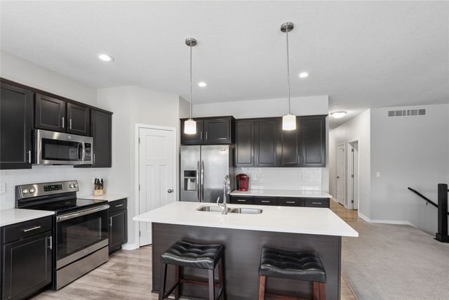 300 NE Tanzanite Court, Grimes, IA 50111