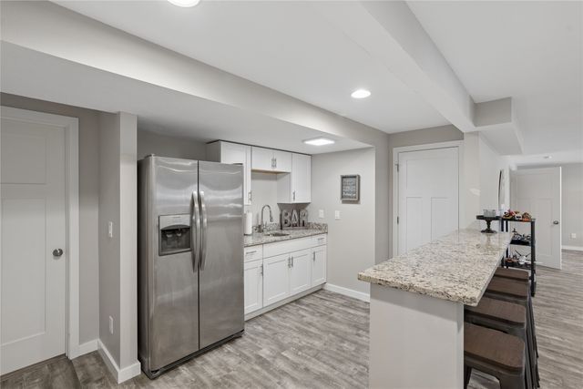 300 NE Tanzanite Court, Grimes, IA 50111