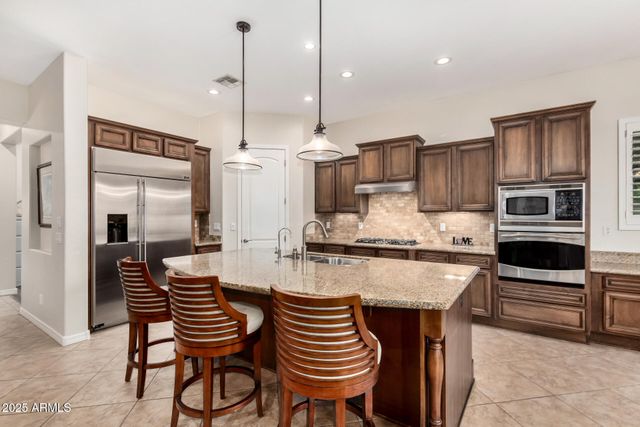 4390 S WHITE Drive, Chandler, AZ 85249