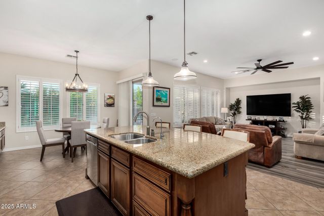 4390 S WHITE Drive, Chandler, AZ 85249