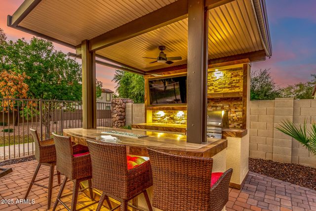 4390 S WHITE Drive, Chandler, AZ 85249