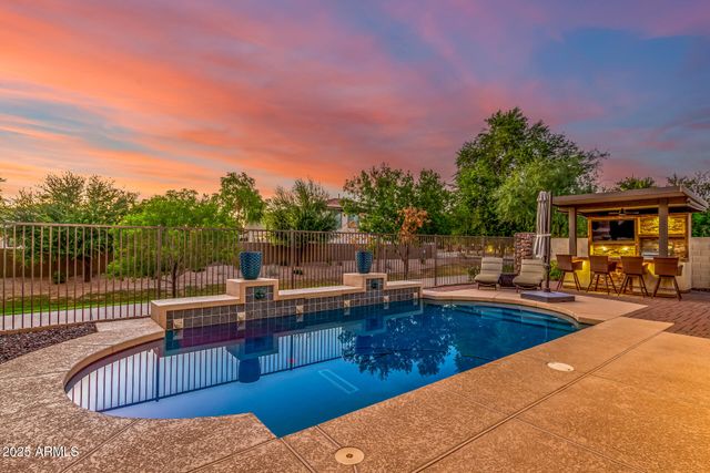 4390 S WHITE Drive, Chandler, AZ 85249