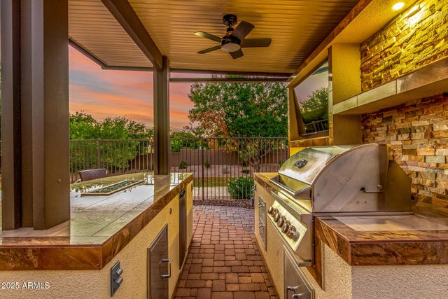 4390 S WHITE Drive, Chandler, AZ 85249