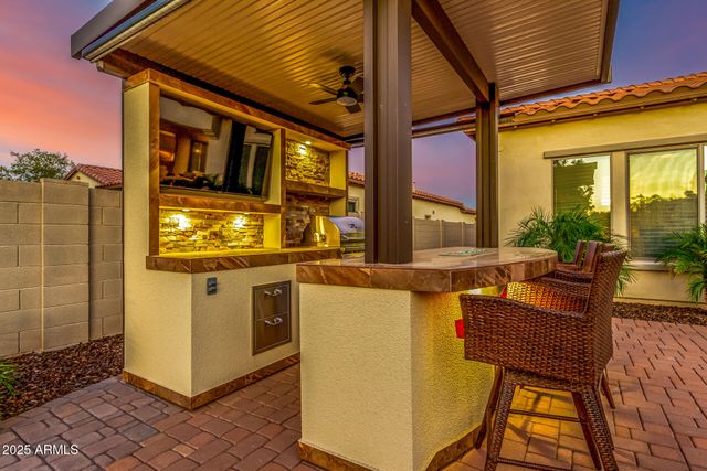 4390 S WHITE Drive, Chandler, AZ 85249