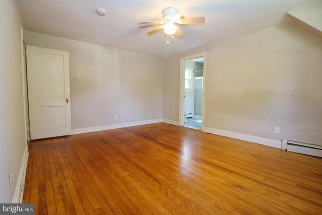 75 PARK DR, Cherry Hill, NJ 08002