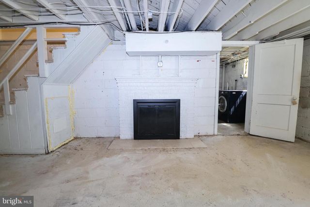 75 PARK DR, Cherry Hill, NJ 08002