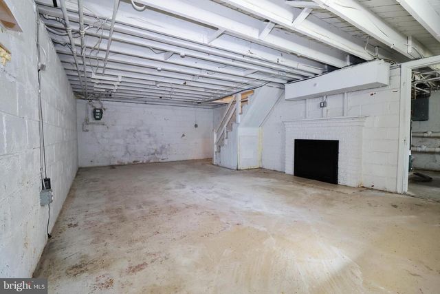 75 PARK DR, Cherry Hill, NJ 08002