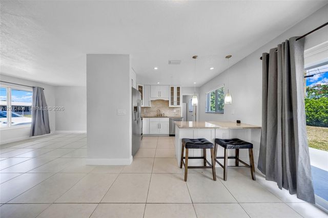 8801 SW 17th Street, Miami, FL 33165