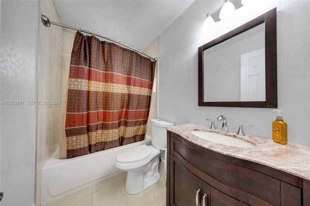 8801 SW 17th Street, Miami, FL 33165
