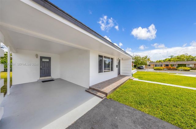 8801 SW 17th Street, Miami, FL 33165