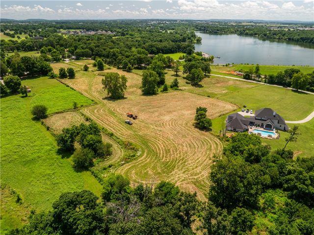 Tract 1 5 Acres E Lake Road, Elm Springs, AR 72762