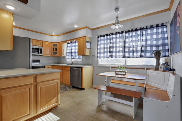 79 James Avenue, Heath, OH 43056