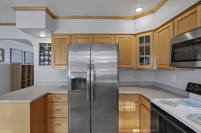 79 James Avenue, Heath, OH 43056