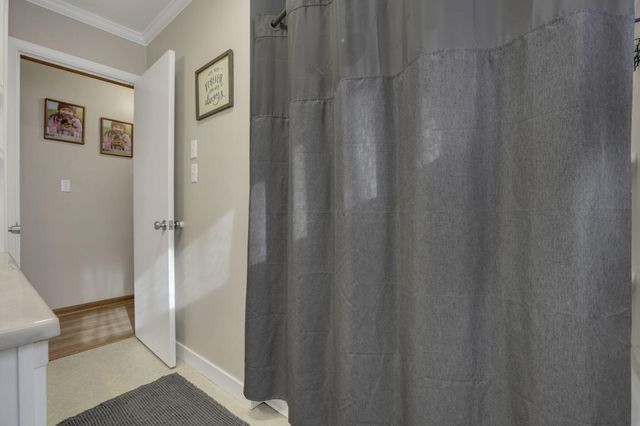 79 James Avenue, Heath, OH 43056