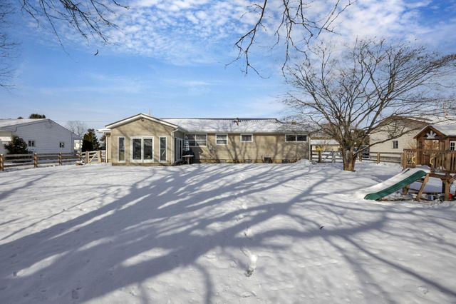 79 James Avenue, Heath, OH 43056