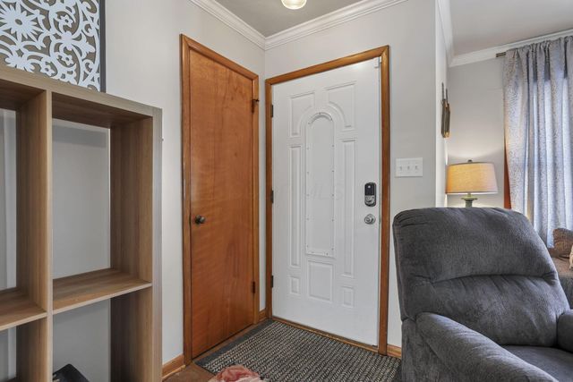 79 James Avenue, Heath, OH 43056