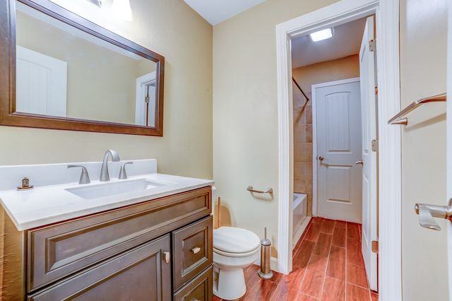 200 W Delmar Street, Broken Arrow, OK 74012