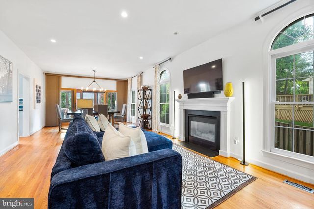 2910 GRAY ST, Oakton, VA 22124