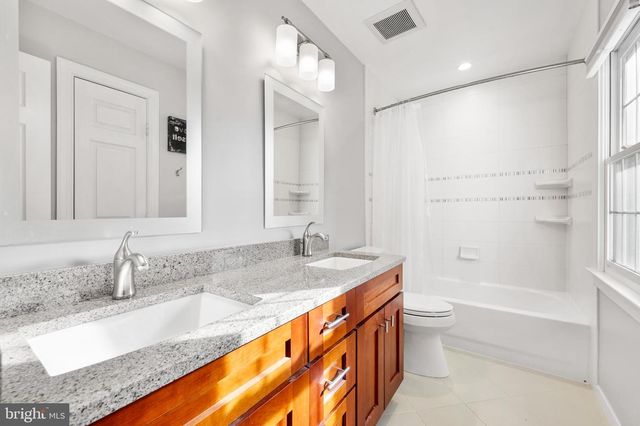 2910 GRAY ST, Oakton, VA 22124