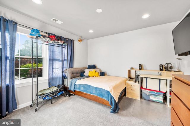 2910 GRAY ST, Oakton, VA 22124