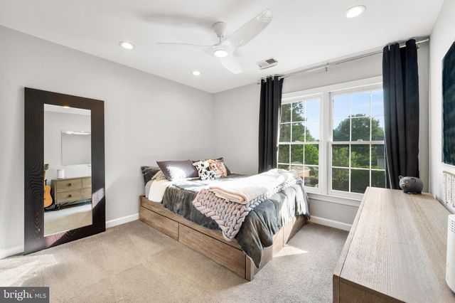 2910 GRAY ST, Oakton, VA 22124