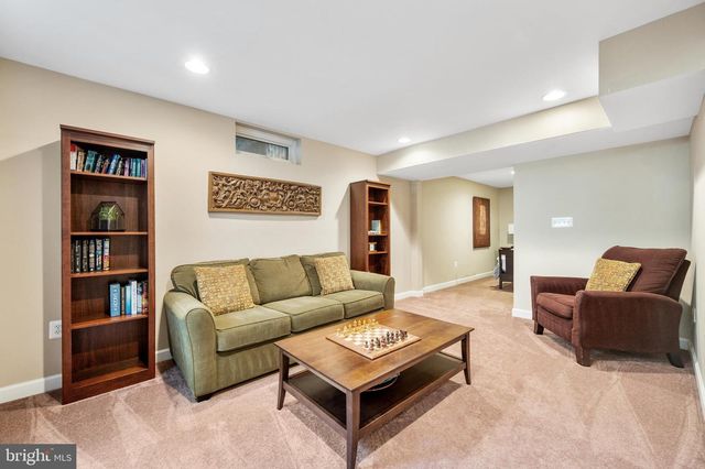 2910 GRAY ST, Oakton, VA 22124