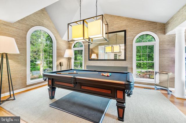 2910 GRAY ST, Oakton, VA 22124