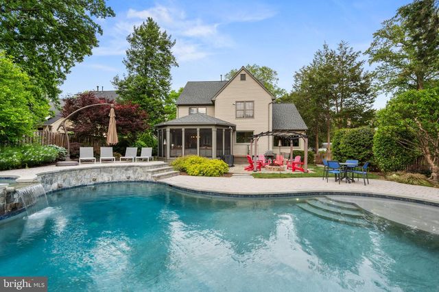 2910 GRAY ST, Oakton, VA 22124
