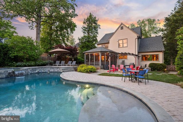 2910 GRAY ST, Oakton, VA 22124