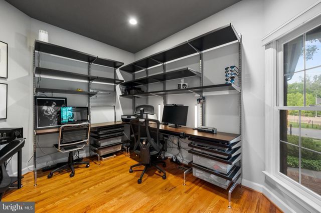 2910 GRAY ST, Oakton, VA 22124