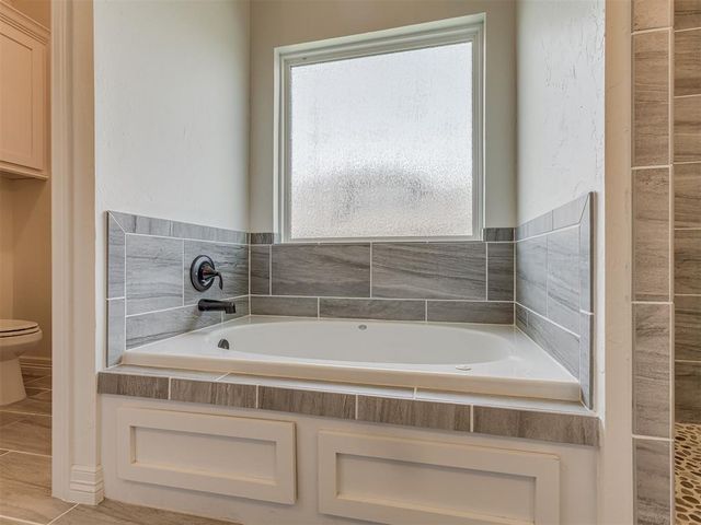 8429 NW 133rd Street, Oklahoma City, OK 73142