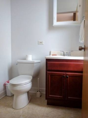 1511 W Pratt Boulevard 3, Chicago, IL 60626