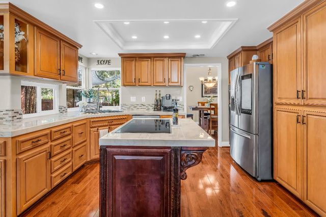 232 Silberhorn Dr, Folsom, CA 95630