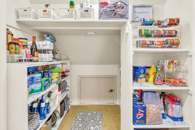 232 Silberhorn Dr, Folsom, CA 95630