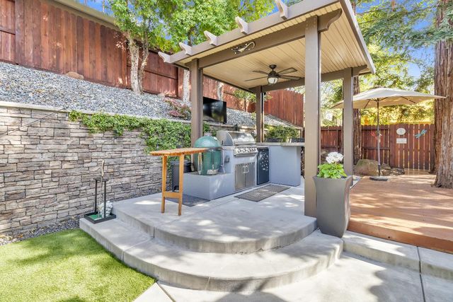 232 Silberhorn Dr, Folsom, CA 95630