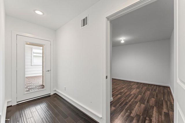 5228 Maxie Street B, Houston, TX 77007