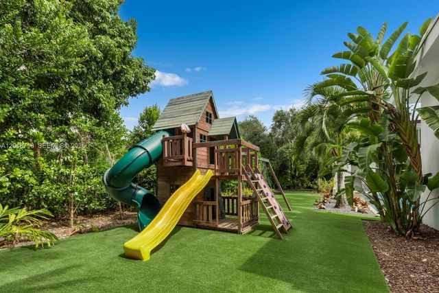12900 SW 63rd Ave, Pinecrest, FL 33156