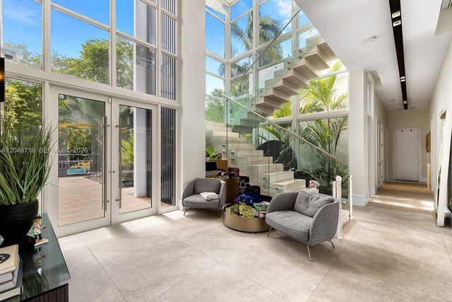 12900 SW 63rd Ave, Pinecrest, FL 33156